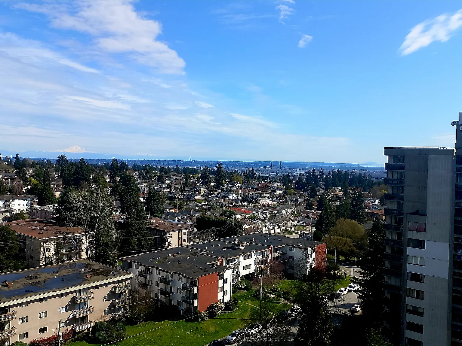 2 bed, 1.5 bath, 942 sqft, $2,600 — Photo 1