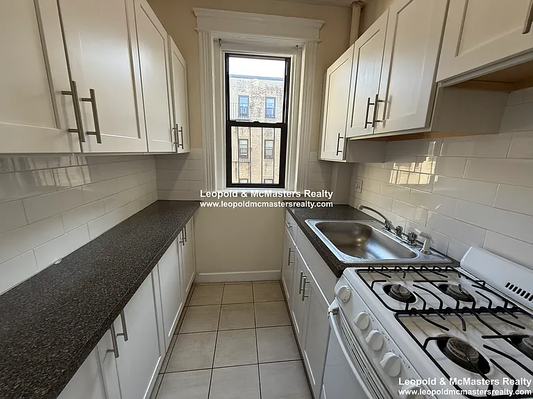 1124 Commonwealth Ave — Photo 83