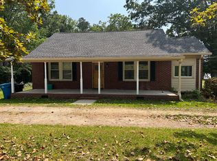 221 Folly Farm Rd, Greenwood, SC 29649