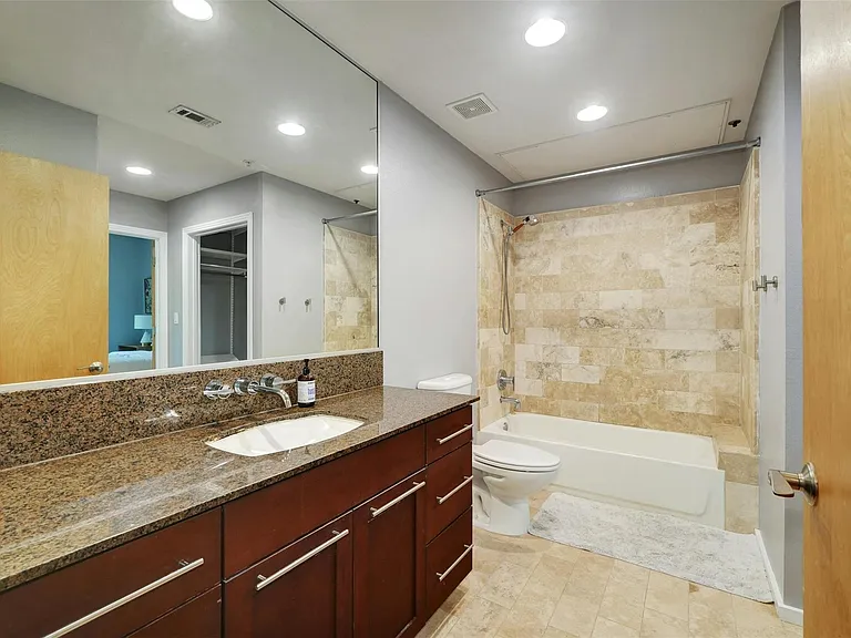 1600 Barton Springs Rd #5210 — Photo 17