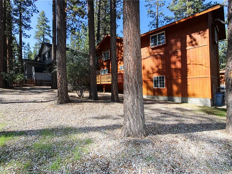 442 Salem Dr — Photo 36