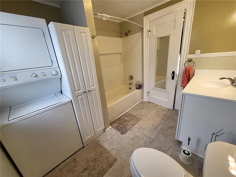 45 Boardman St — Photo 33