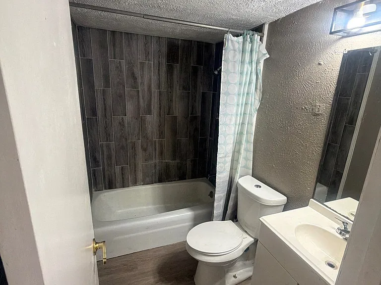 Full bath.