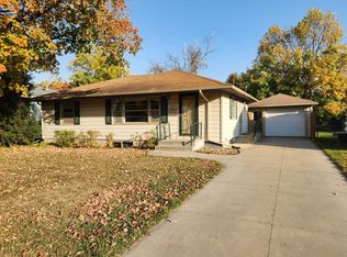 819-11 1/2 St SW, Rochester, MN 55902