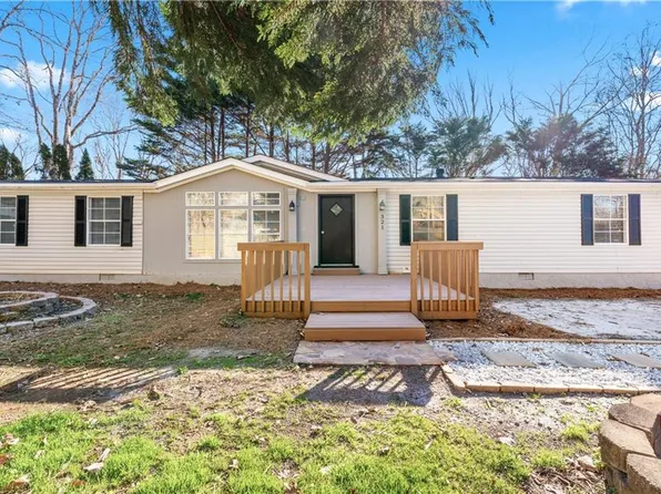 321 Kate Rd, Dahlonega, GA 30533