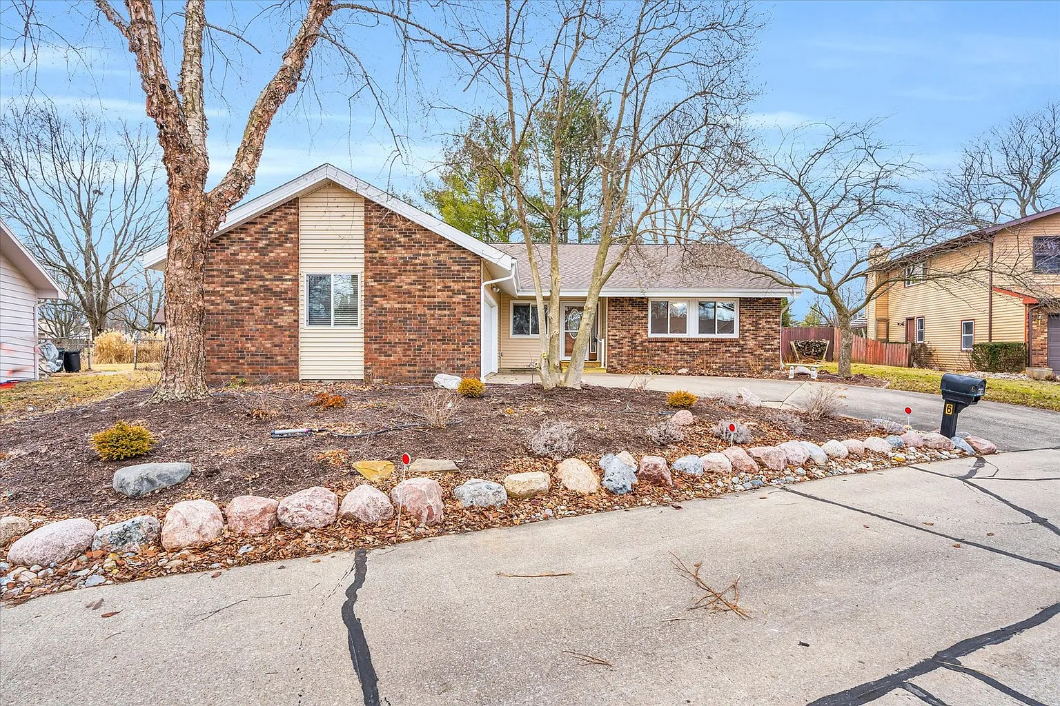 6 Clover Leaf Ct photo 1