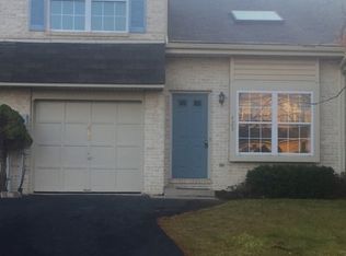 423 Barn Swallow Ln, Allentown, PA 18104