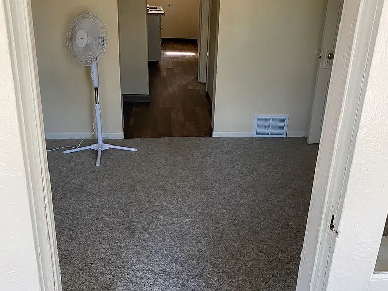6218 32nd Ave — Photo 5