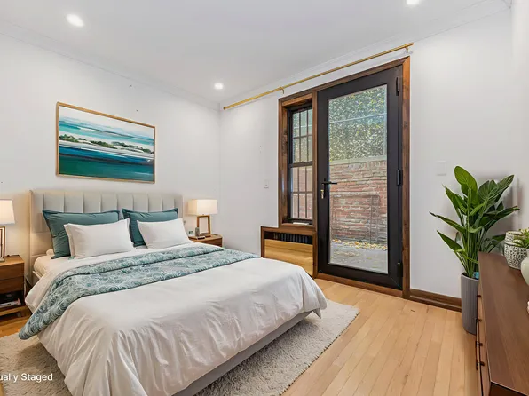 121 East 37th Street image 3 of 7