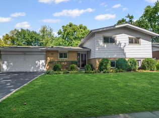 1414 W Grove St, Arlington Heights, IL