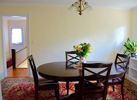 2nd image of 409 Delancey Ave #B