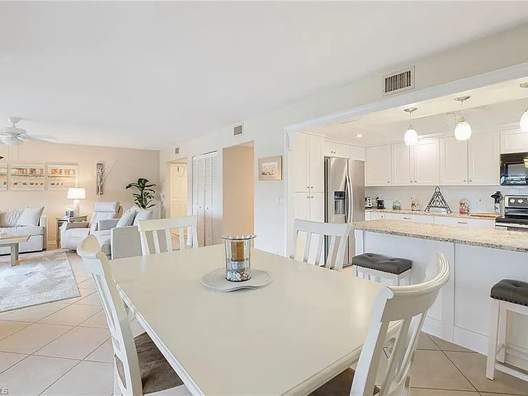 84 Georgetown Blvd #84 — Photo 5