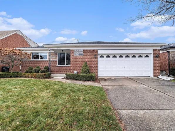 21018 Michael Ct, Saint Clair Shores, MI 48081