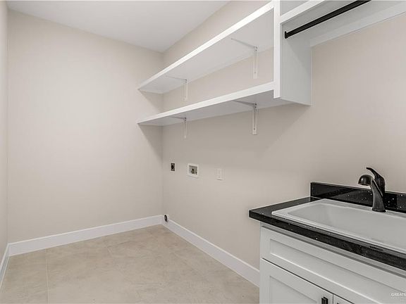 4th image of 2709 Garman St