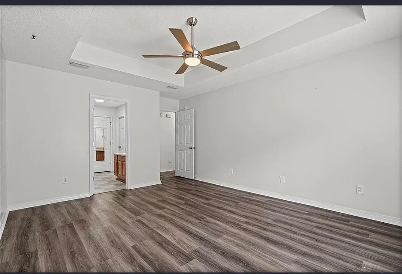 3 bed, 1590 sqft, $1,800 — Photo 2
