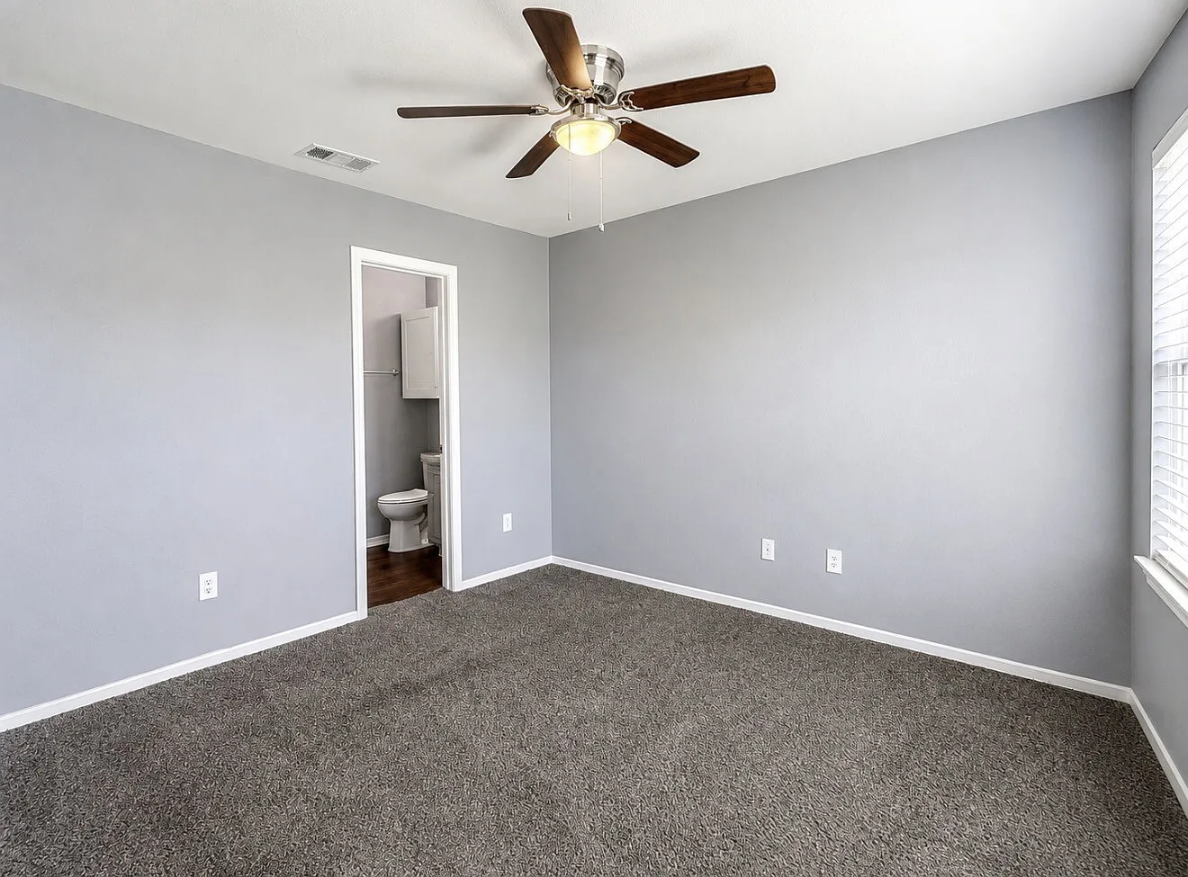 316 California Drive - 1 — Photo 4