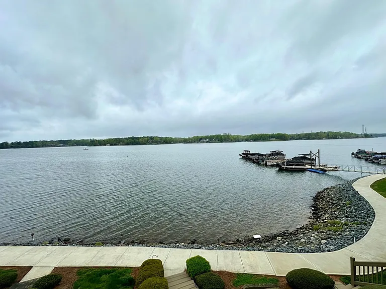 14051 Queens Harbor Rd — Photo 33