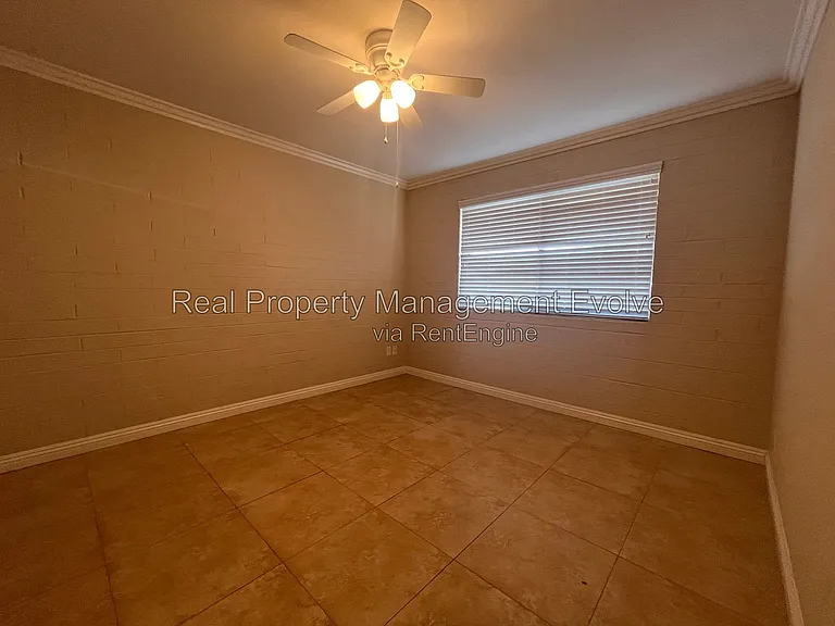 12076 N Pebble Beach Dr — Photo 13