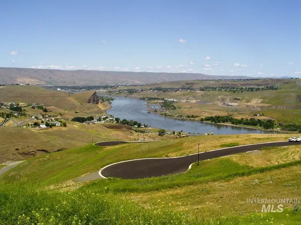 1785 River Canyon Dr, Clarkston, WA 99403