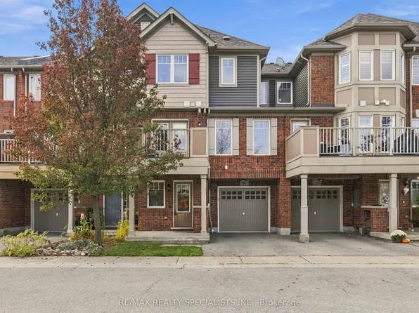 3050 Rotary Way #54, Burlington, ON L7M 0G8