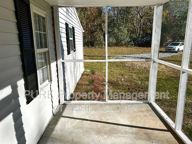 103 Snider Ave — Photo 23