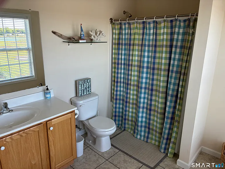 2 Buckingham Ave — Photo 17