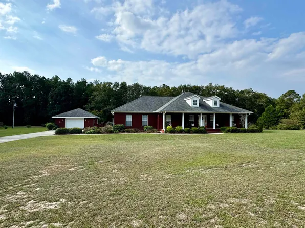 203 Fairway Dr, Opp, AL 36467