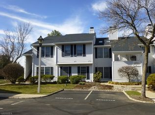144 Mockingbird Ct, Three Bridges, NJ 08887