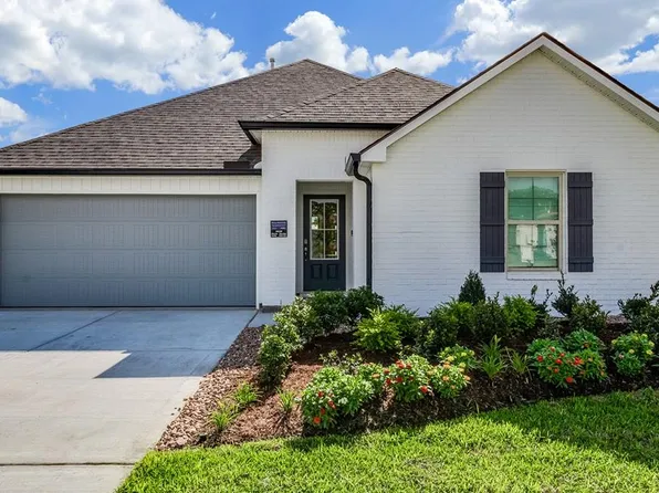 4746 Firefly Ct, Lake Charles, LA 70607