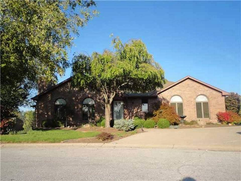 All brick on .40 ac lot