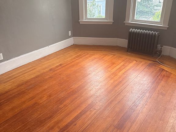 4th image of 156-158 Sycamore St #2