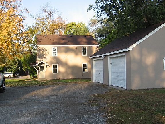 2nd image of 2614 N Ferry St #1