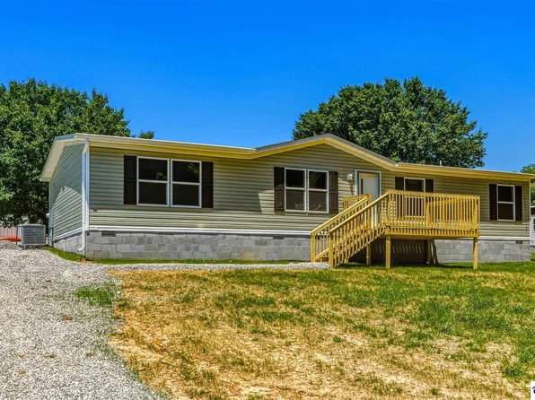 1601 Crume Rd, Vine Grove, KY 40175