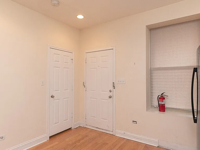 2537 N Kildare Ave #2 — Photo 5