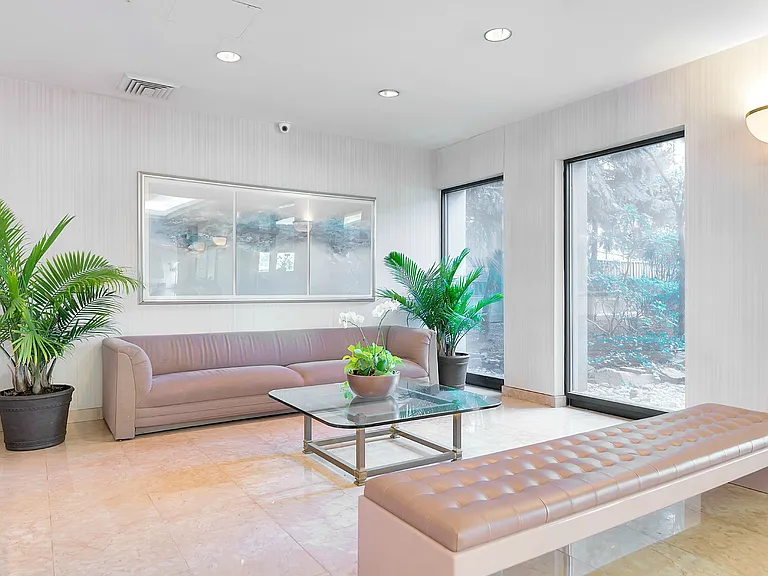 200 Winston Dr #2019 — Photo 32