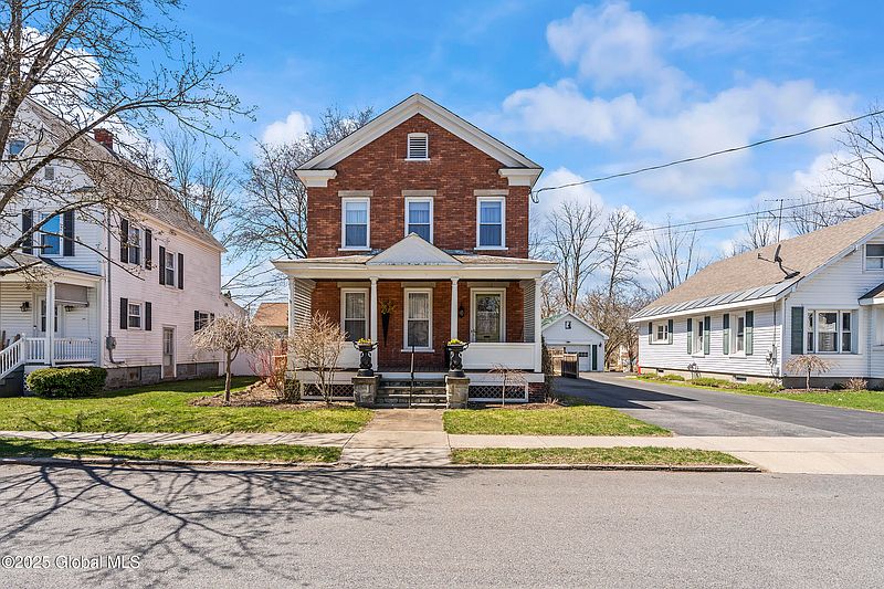 3rd image of 4 Wing Street