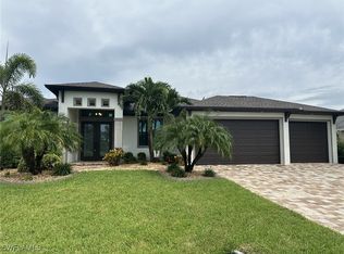 2629 SW 4th Place Cpe, Coral, FL 33914