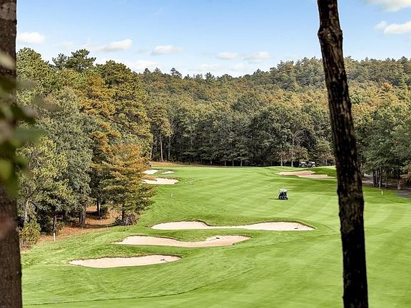 3rd image of 34 Chipping Hl