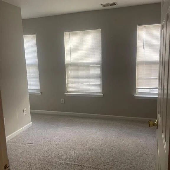1736 Devon Dr SW — Photo 31