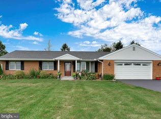 1253 Donegal Springs Rd, Mount Joy, PA 17552