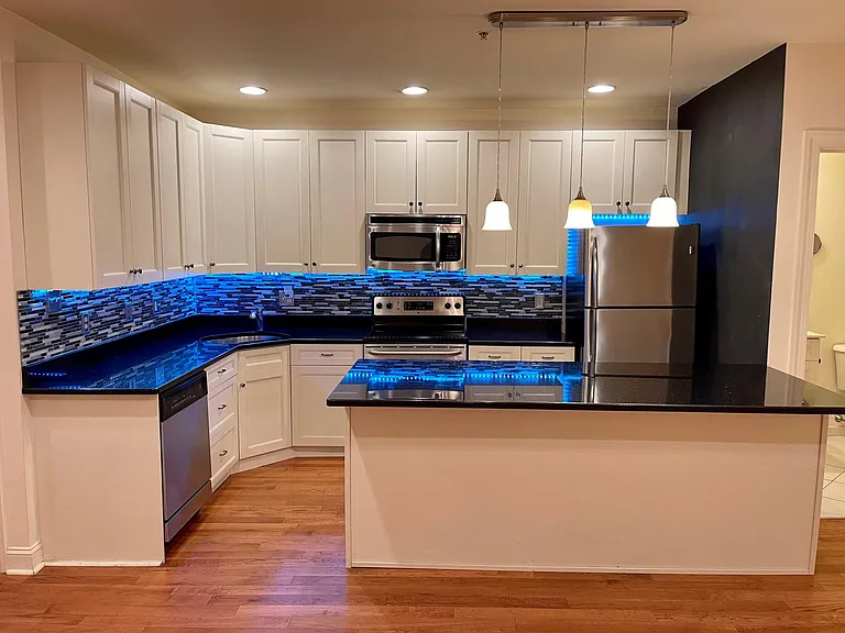 6 Strawberry St — Photo 4