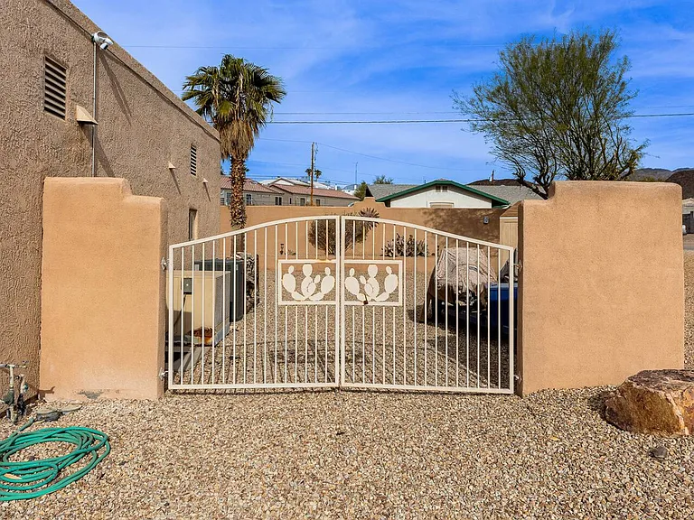 3921 Aloha Ln — Photo 31