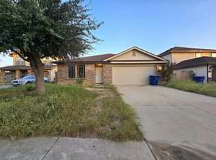 1823 Mustang Island Dr, Laredo, TX 78045
