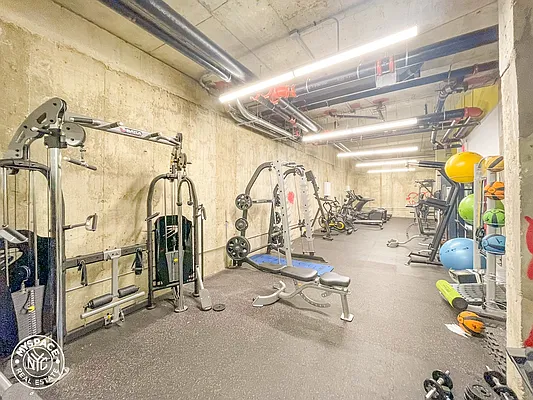 Rented by MySpaceNYC | media 23