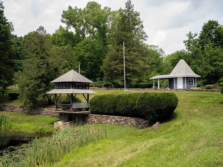 Woodbury Knoll — Photo 18