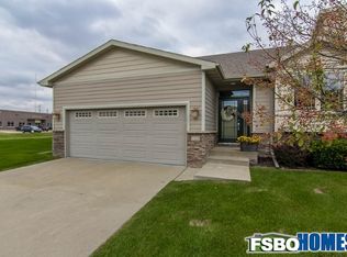 9569 Coneflower Ln, Johnston, IA 50131