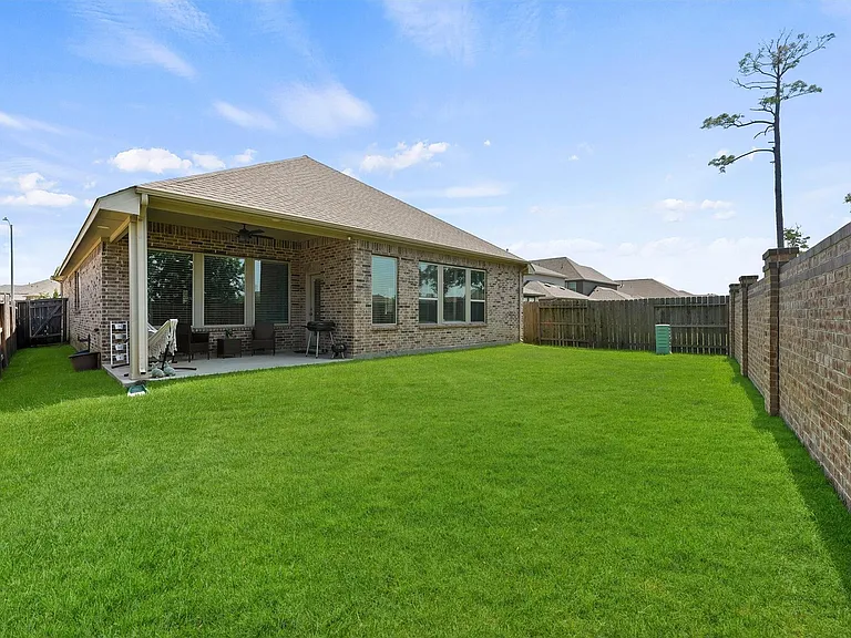 15863 McKinley Green Dr — Photo 20
