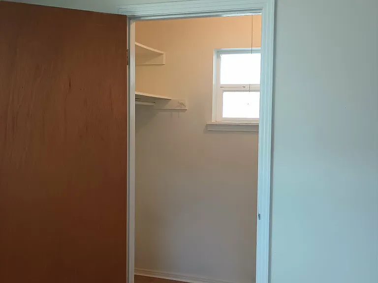 Isabella Dr — Photo 12