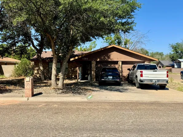 1301 S Leon Ave, Monahans, TX 79756