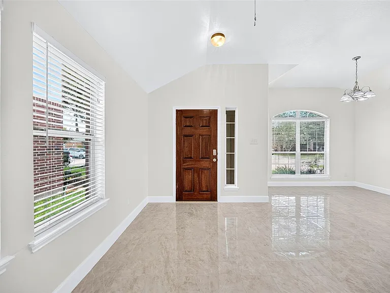 2606 Cypress Springs Dr — Photo 4